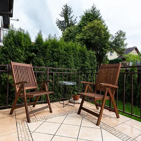 Family House Poreba Cracow By Renters Дом отдыха *