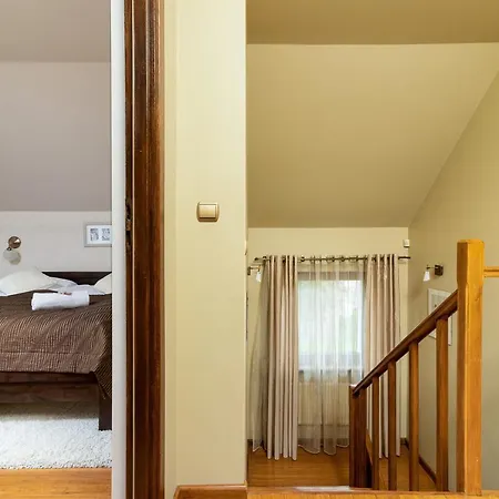 Family House Poreba Cracow By Renters Дом отдыха