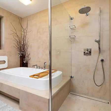 Family House Poreba Cracow By Renters