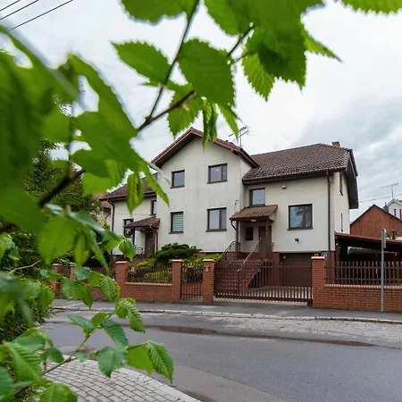 Σπίτι διακοπών Family House Poreba Cracow By Renters *