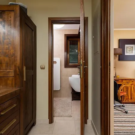 Family House Poreba Cracow By Renters *