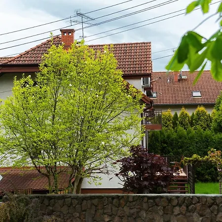 Family House Poreba Cracow By Renters Krasków